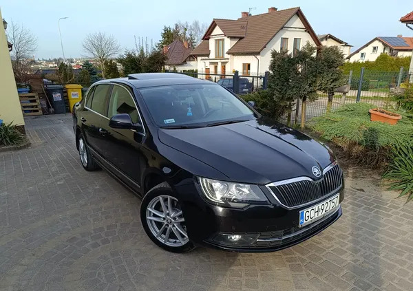 pomorskie Skoda Superb cena 43900 przebieg: 300000, rok produkcji 2013 z Chojnice